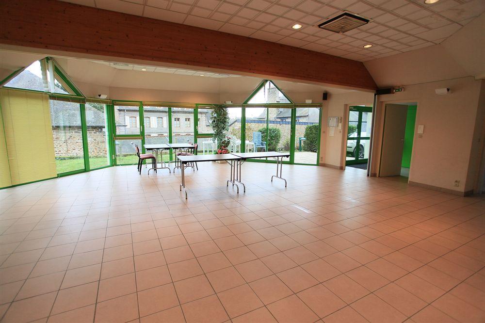 Contact Hotel - Hotel Le Lion D'Or Lamballe Bagian luar foto