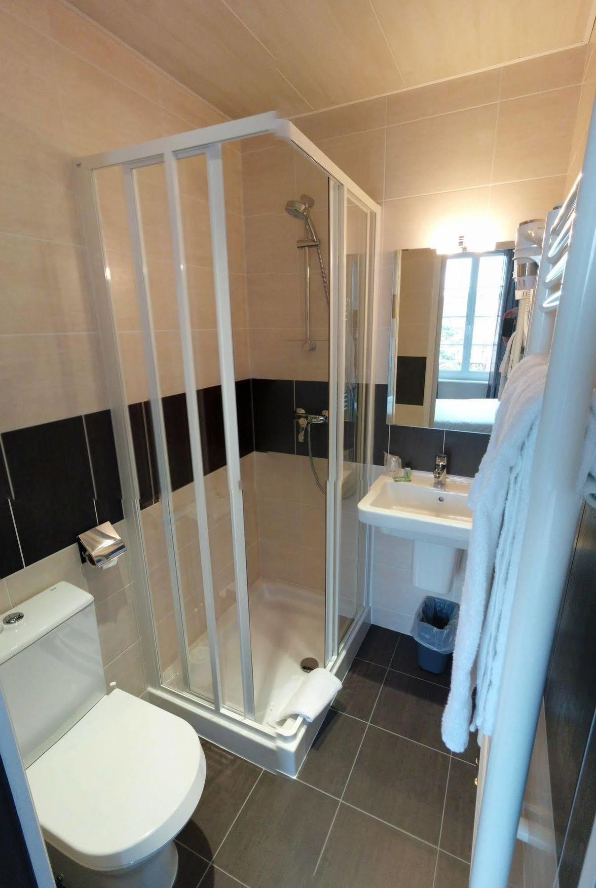 Contact Hotel - Hotel Le Lion D'Or Lamballe Bagian luar foto