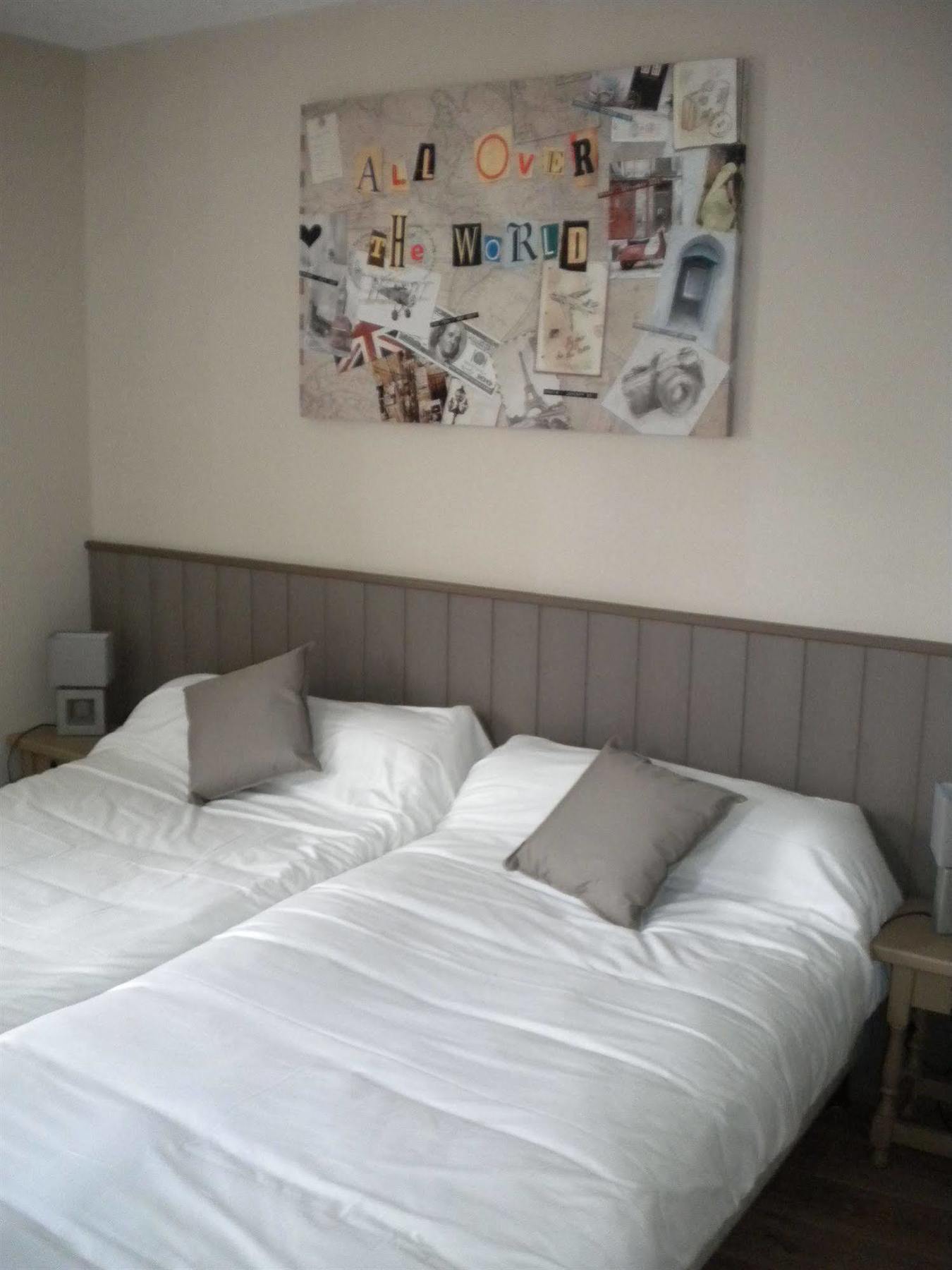 Contact Hotel - Hotel Le Lion D'Or Lamballe Bagian luar foto