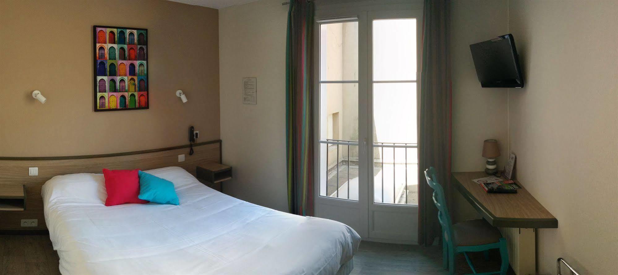 Contact Hotel - Hotel Le Lion D'Or Lamballe Bagian luar foto